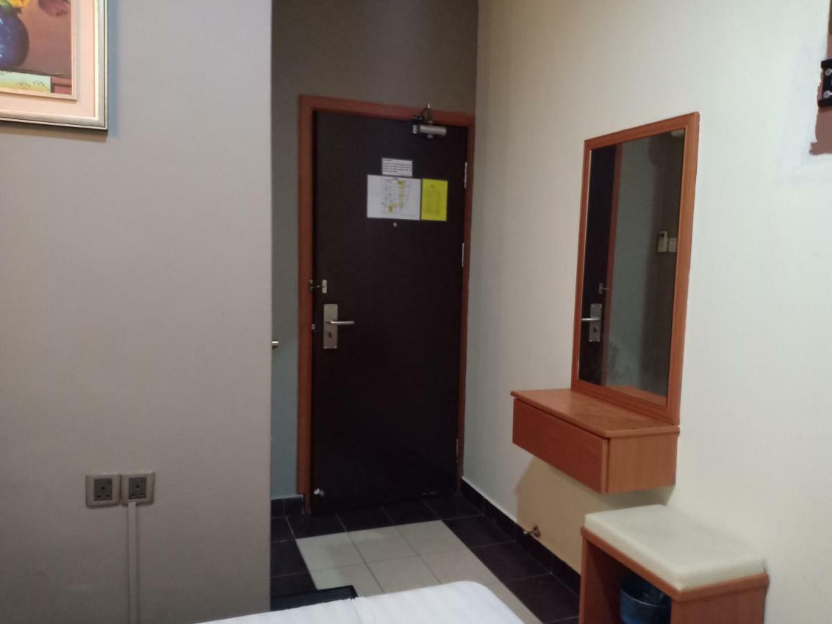 Tc Inn Business Hotel @ Seri Kembangan Ngoại thất bức ảnh